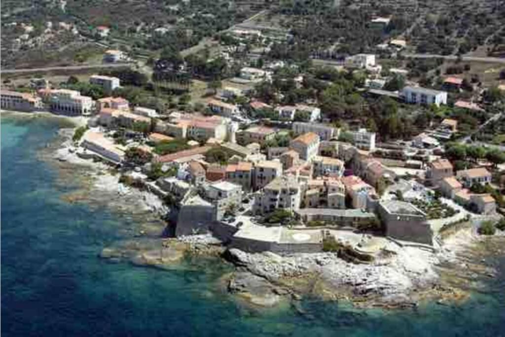 Studio Tout Equipe De 27M2, A 100M De La Mer, Et 500M Des Commerces Algajola  Exterior photo